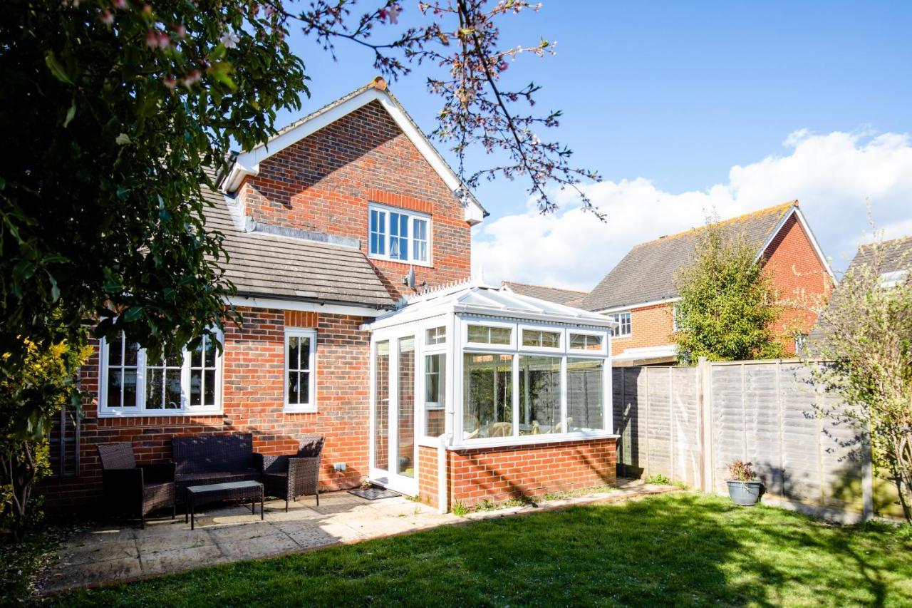Chichester Retreat House With Free Parking Eksteriør bilde