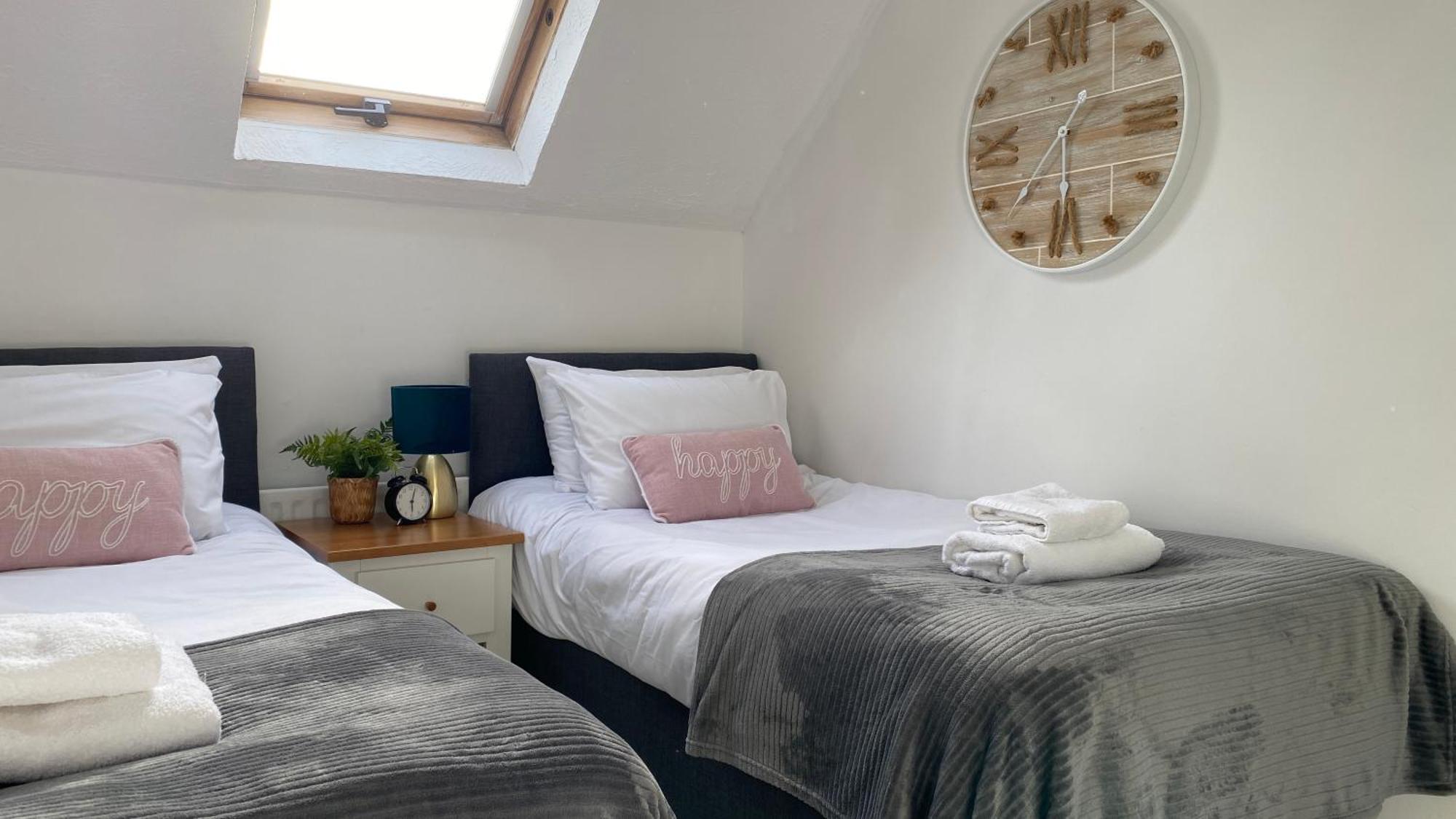 Chichester Retreat House With Free Parking Eksteriør bilde