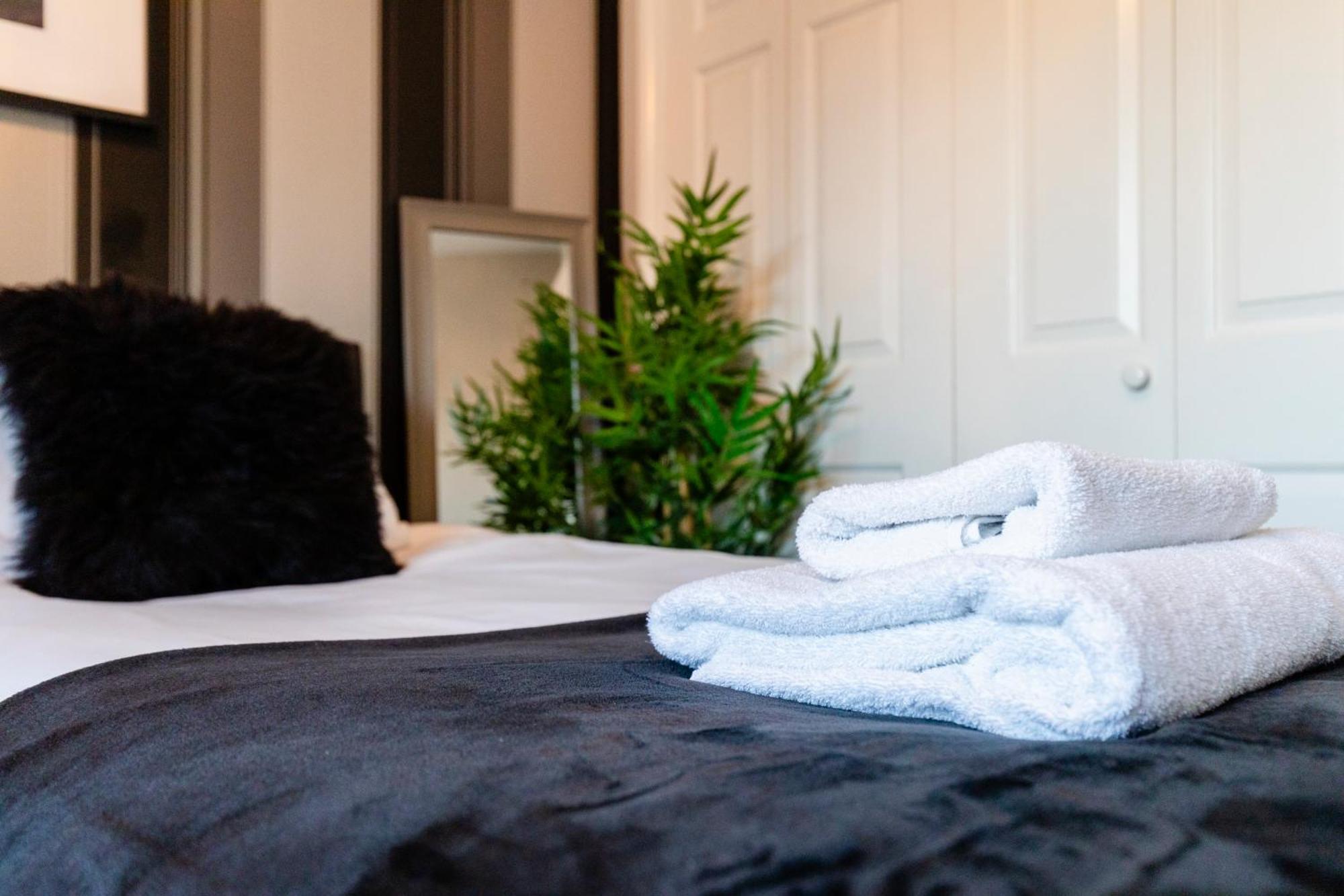 Chichester Retreat House With Free Parking Eksteriør bilde