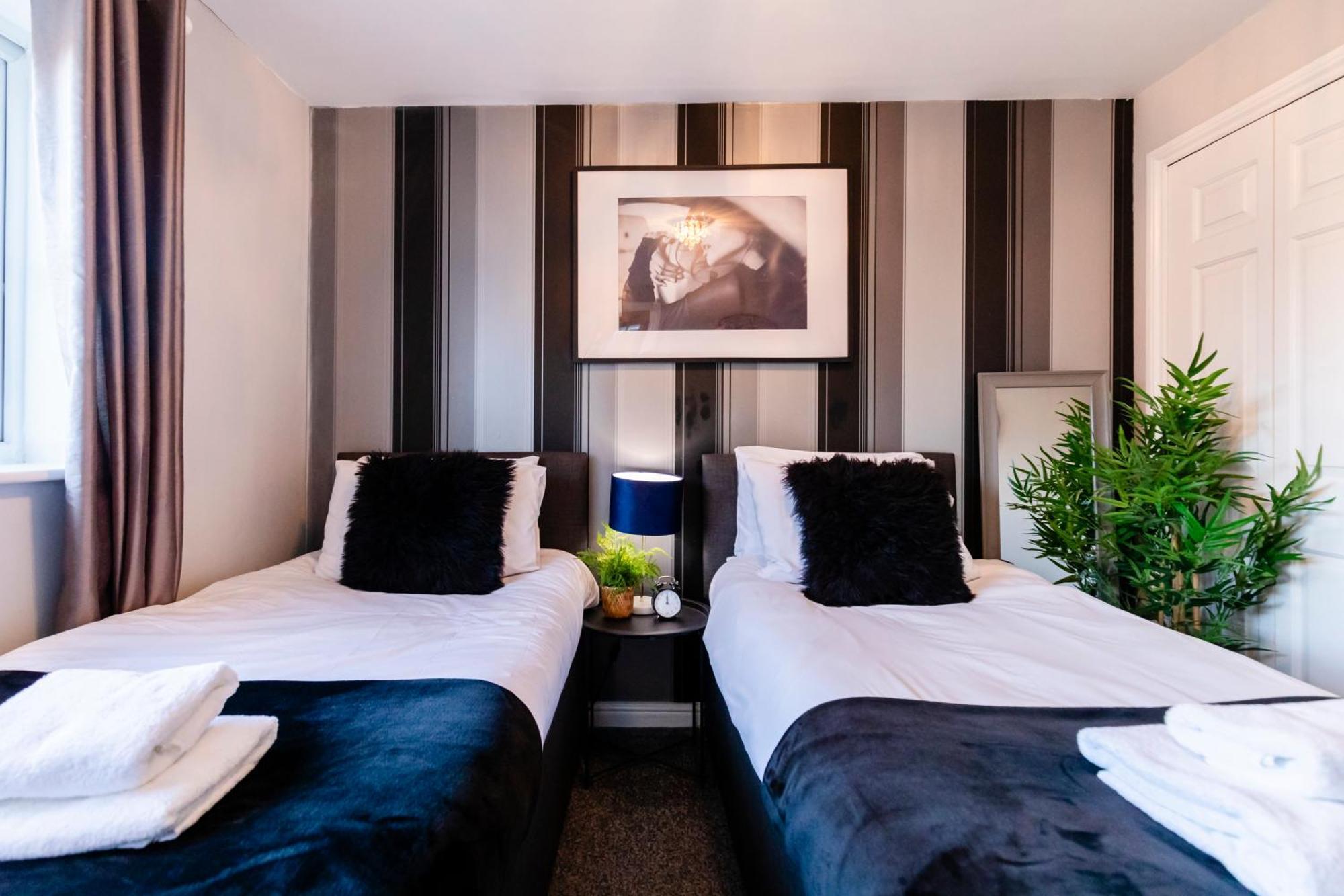 Chichester Retreat House With Free Parking Eksteriør bilde