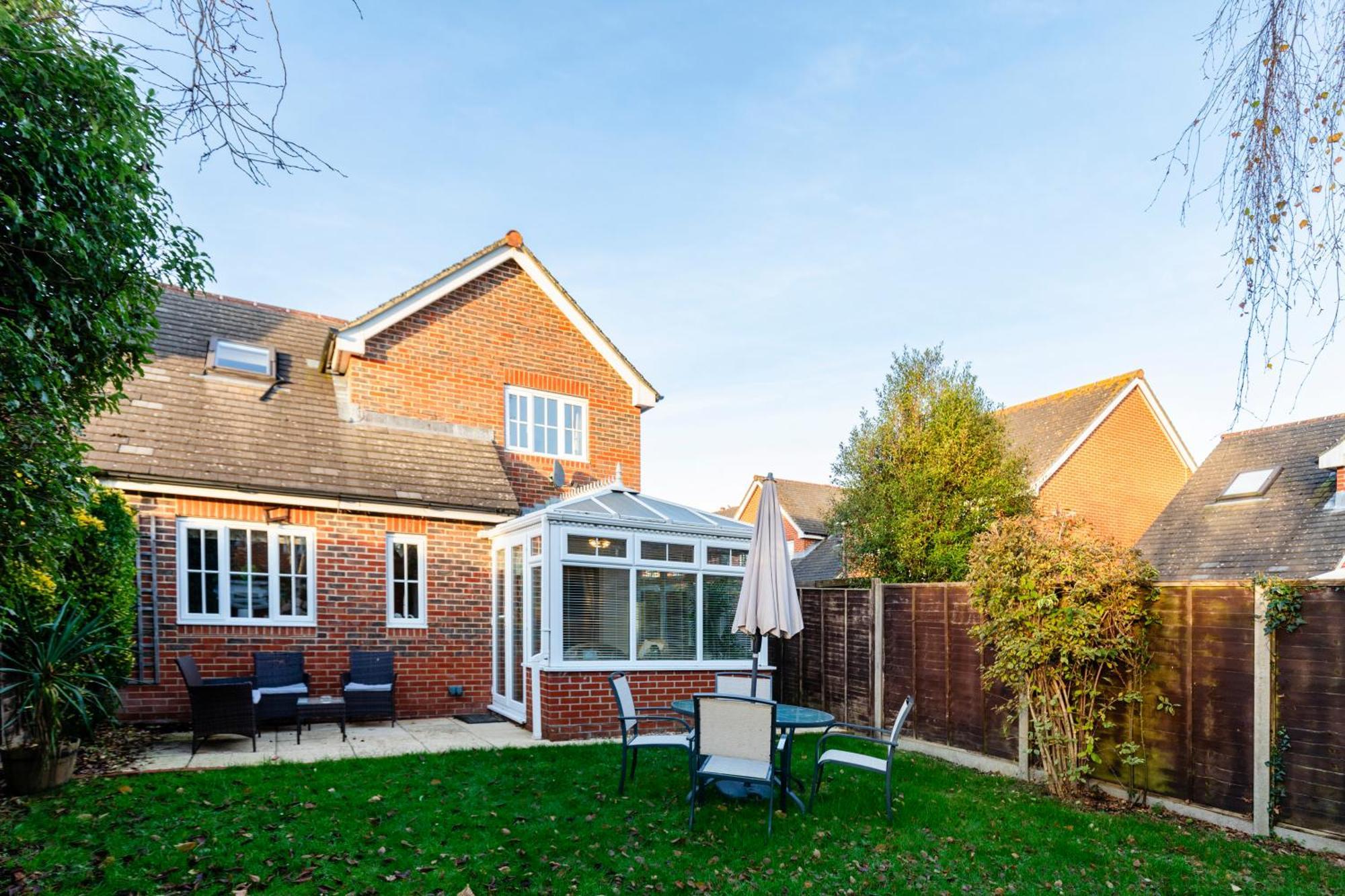 Chichester Retreat House With Free Parking Eksteriør bilde
